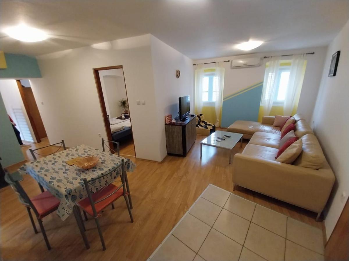 Apartmani Jadran Mali Losinj Luaran gambar